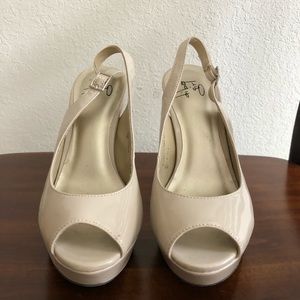 Diba Girl Kate platform Heels size 7